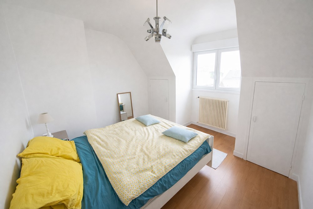 MAISON - KERFEUNTEUN - 5 CHAMBRES - T6 - 150M² - TERRAIN DE 400 M² photo 4